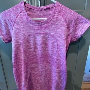 Lululemon size 8 pink swiftly running top